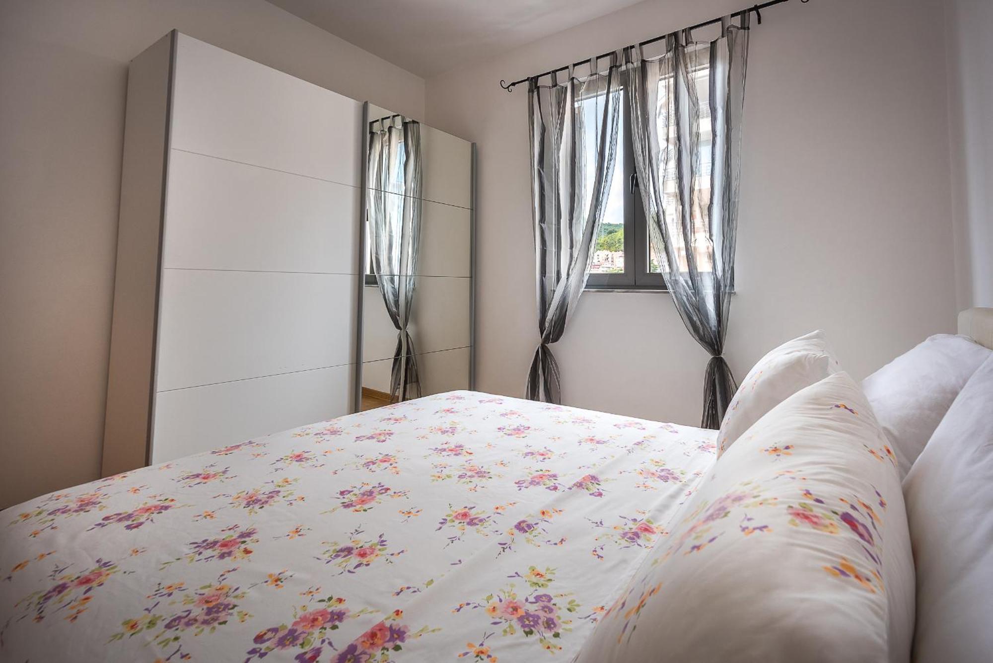 Apartments Montreal بودفا المظهر الخارجي الصورة